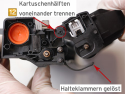 Samsung MLT-D 116 - Kartuschenhälften voneinander trennen