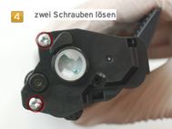 Brother TN-1050, HL-1110, HL-1112 zwei Schrauben lösen Brother HL-1110, HL-1112 - Tonerkartusche nachfüllen