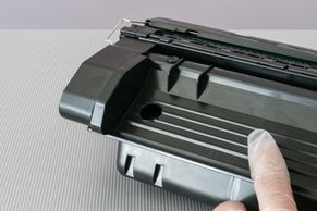 Position für das Nachfüllloch HP 81