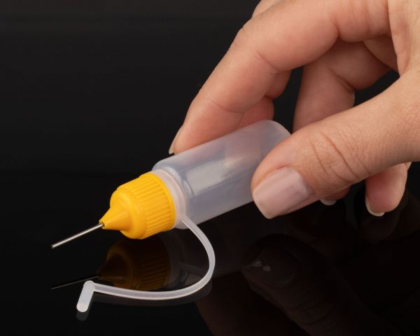 10 x 10 ml needle tip bottles for oils, dyes etc. with orange needle tip