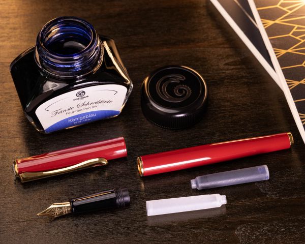 Diplomat Traveller Penna stilografica Dark Red Oro, M-nib in acciaio inox