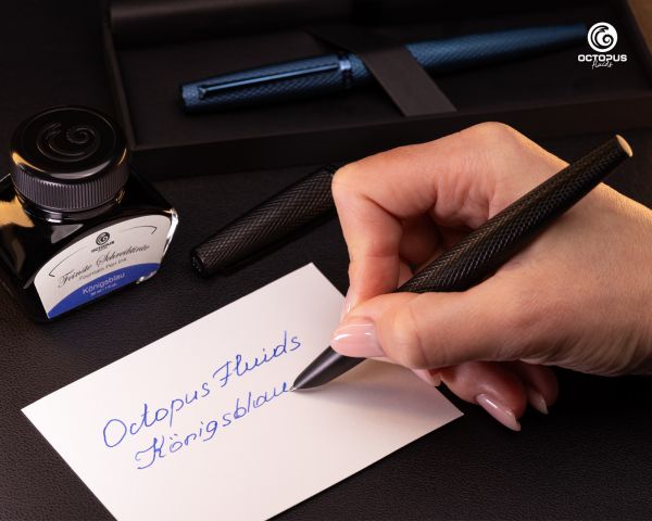 Stilografica Diplomat Viper nero guilloché, pennino F-M