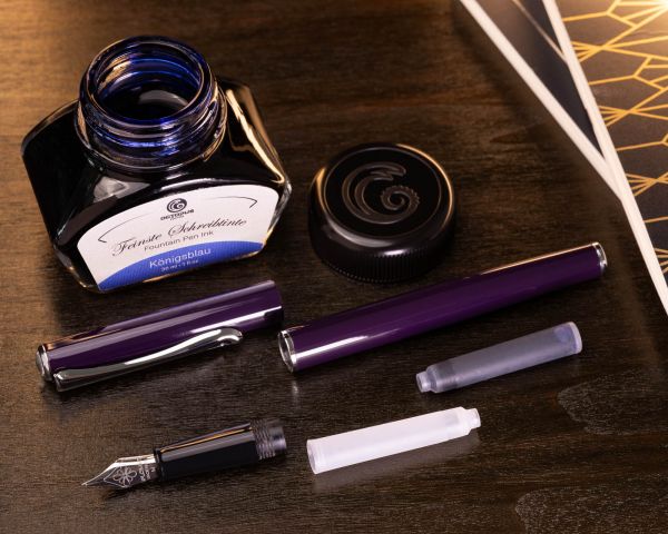 Füllhalter Traveller deep purple, Stärke M