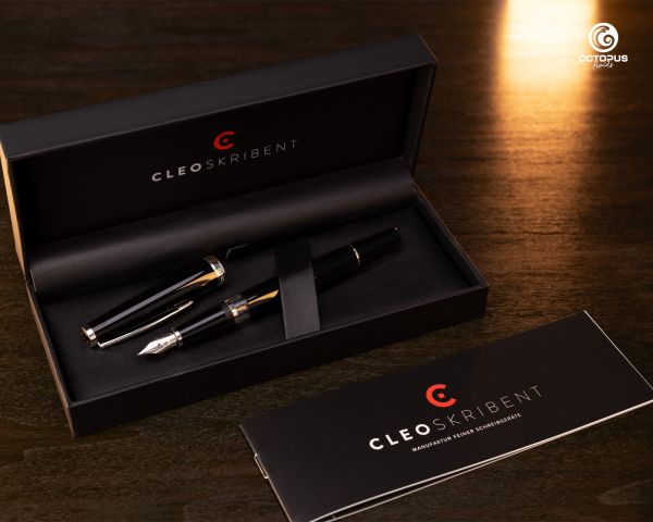 Cleo Skribent Classic Palladio Penna stilografica a stantuffo, nero, pennino M