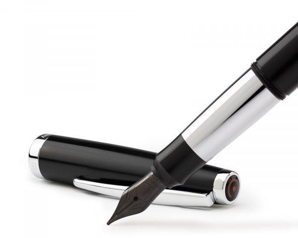 Penna stilografica Cleo Skribent Colour, nera, pennino M