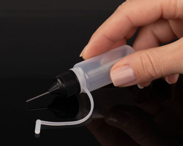 10 x 10 ml needle tip bottles for oils, dyes etc. with black needle tip