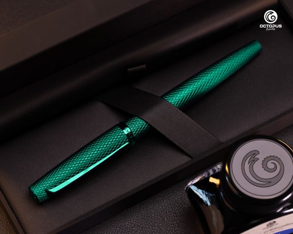 Stilografica Diplomat Viper verde con inchiostro da scrittura, forza M