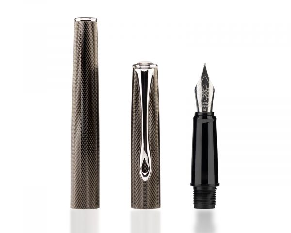 Stilografica Diplomat Esteem Black Barley con inchiostro, pennino M