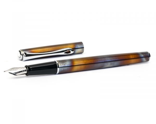 Diplomat Traveller Penna stilografica Flame, M-nib in acciaio inox