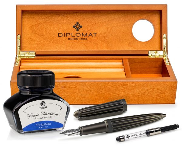 Set stilografica Diplomat Aero Oxyd Ossidato con inchiostro per stilografica in blu reale in una scatola di legno pregiato di alta qualità, campi in acciaio inox M
