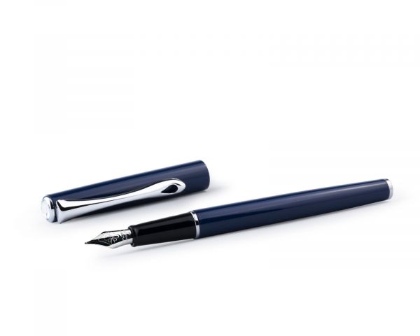 Diplomat Traveller Penna stilografica Navy Blue, M-nib in acciaio inox