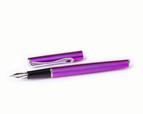 Penna stilografica Diplomat Traveller Funky Fuchsia, forza M
