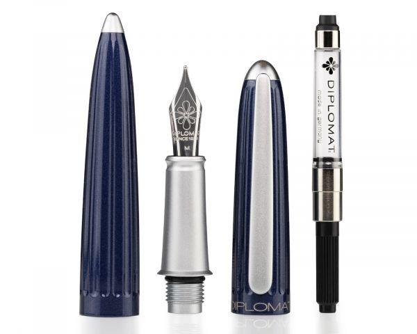 Set di penne stilografiche Diplomat Aero Midnight Blue con astuccio in pelle e inchiostro, misura M