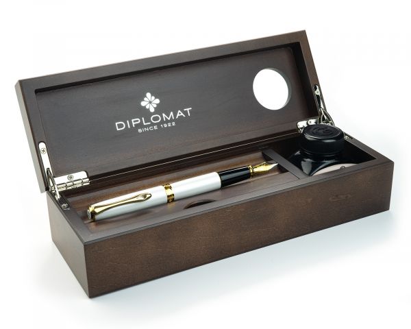 Füllhalter-Set Diplomat Excellence A2 Perlmutt Gold mit Schreibtinte und Stiftetui aus Wenge-Holz