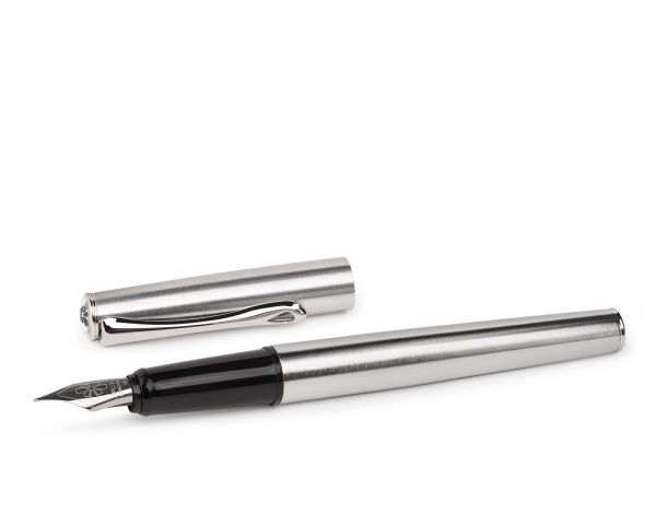 Diplomat Esteem Fountain Pen matte chrome with ink, nib M
