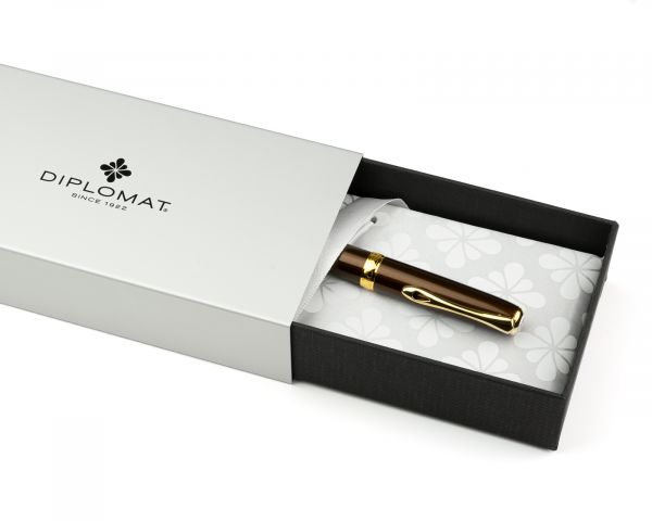 Penna stilografica Diplomat Aero blu, M-nib in acciaio inox, con inchiostro da scrittura perfettamente abbinato