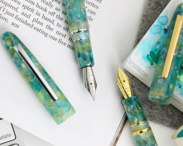 Esterbrook Estie Sea Glass Gold Trim Füllhalter, Patronenfüllhalter mit 30ml Tinte