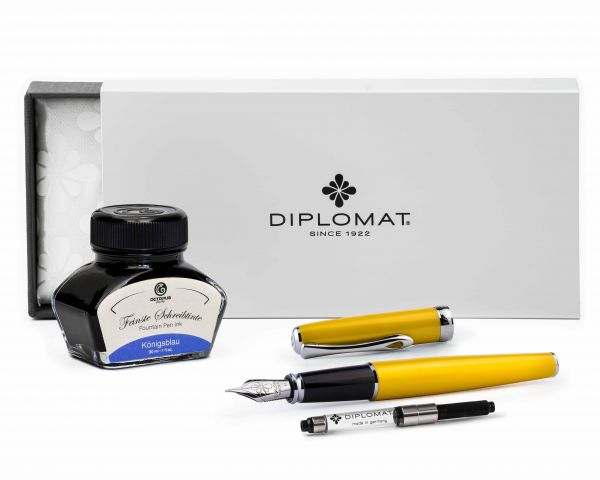 Penna stilografica Diplomat Aero blu, M-nib in acciaio inox, con inchiostro da scrittura perfettamente abbinato