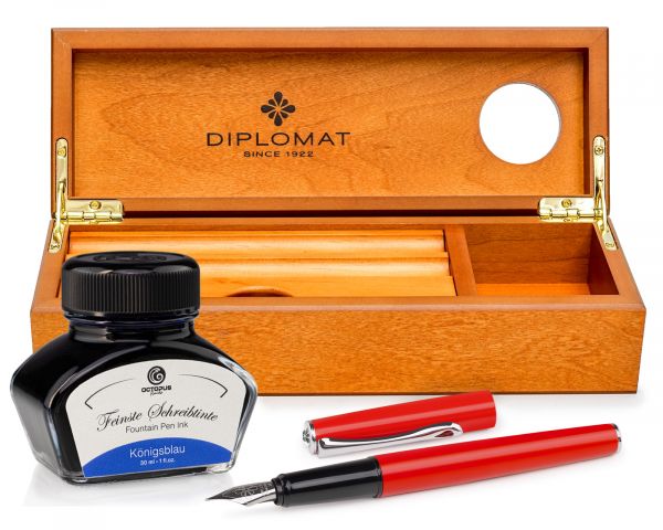 Diplomat Esteem Füllhalter lack rot mit Schreibtinte und Kirsch-Holzbox, Feder M