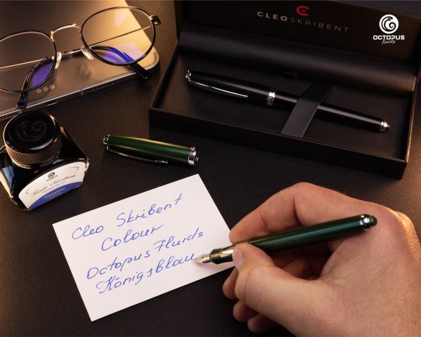 Cleo Skribent Classic Gold, cartridge fountain pen set, M nib, and 30 ml ink