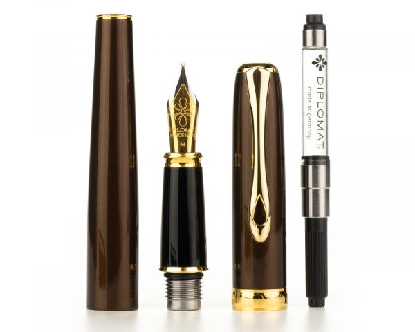 Penna stilografica Diplomat Aero blu, M-nib in acciaio inox, con inchiostro da scrittura perfettamente abbinato