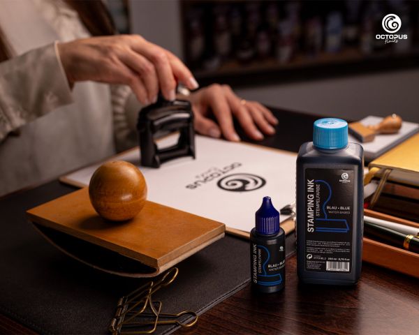 Stamping ink for ink pads and self-inking stamps, oil-free, black, blue, green, red, violet