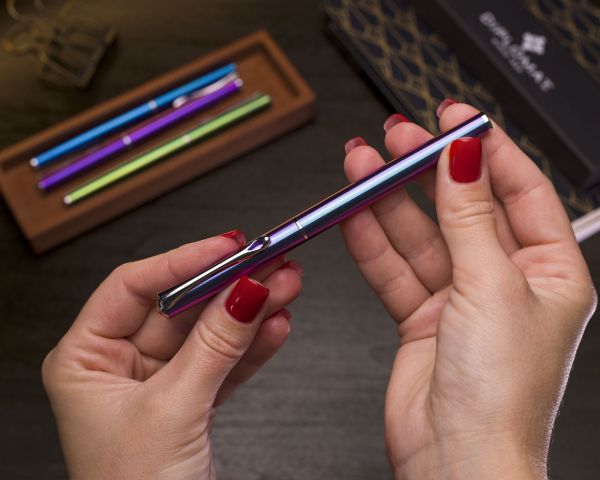 Stilografica Diplomat Traveller Funky Petrol con inchiostro da scrittura e convertitore d'inchiostro, misura M