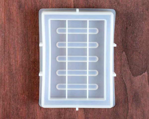 Silikonform, Gießform für Epoxidharz bzw. Resin zur Anfertigung einer Seifenschale, eckig