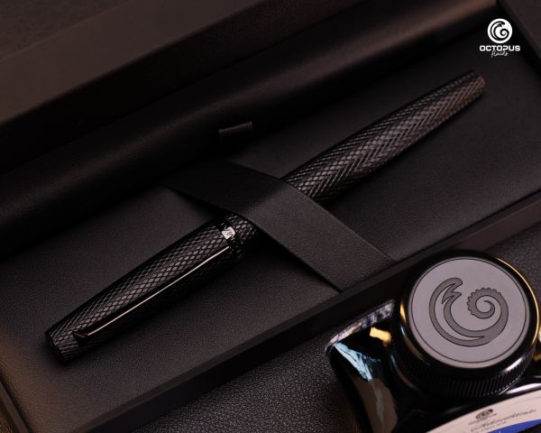 Füllhalter Diplomat Viper schwarz mit Schreibtinte, Stärke F/M