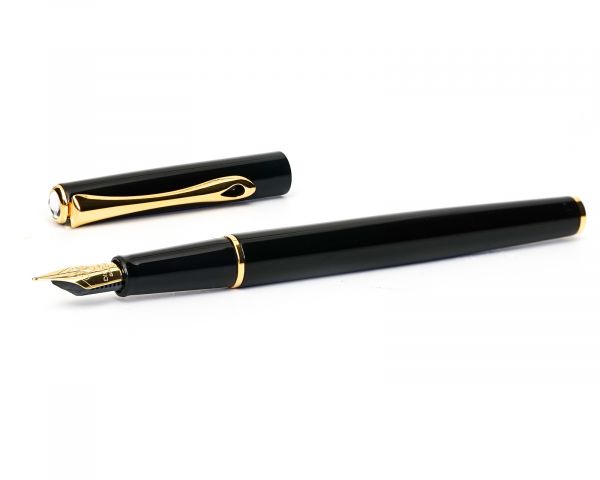 Diplomat Traveller Penna stilografica nero laccato oro, M-nib in acciaio inox