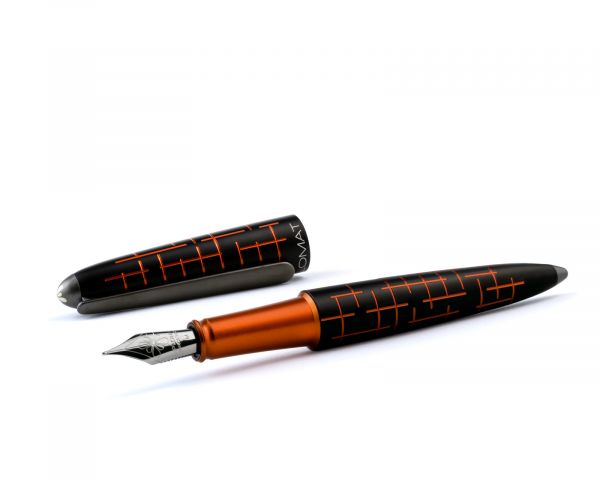 Stilografica Diplomat Elox Matrix Ring nero/arancio, pennino in acciaio inox misura M