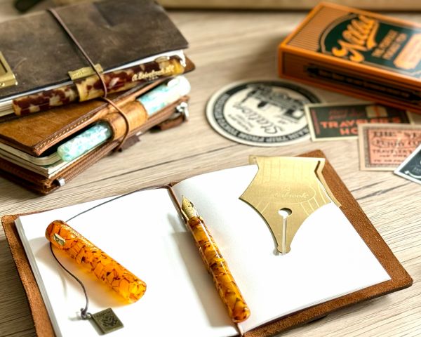 Esterbrook Niblet Honeycomb Gold Penna Stilografica con 30 ml di Inchiostro Converter