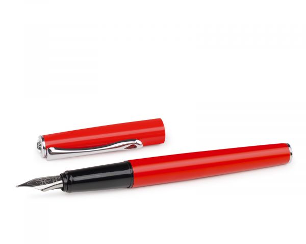 Stilografica Diplomat Esteem laccata rossa con inchiostro e astuccio in pelle, pennino M